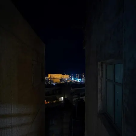Penthouse In Downtown With Seaview 아파트