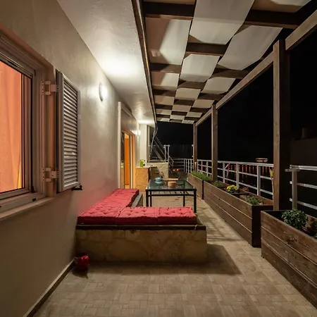Penthouse In Downtown With Seaview 아파트 이라클리온