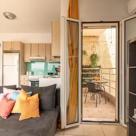 Penthouse In Downtown With Seaview 아파트 이라클리온
